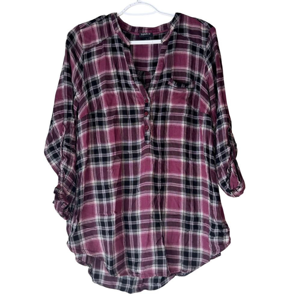 Torrid Maroon & Black Plaid 3/4 Sleeve V-Neck Shirt Women’s Size 1X